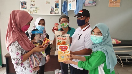 posyandu Lili rt 03 rw 05 ... dihadiri pak Rw 05--